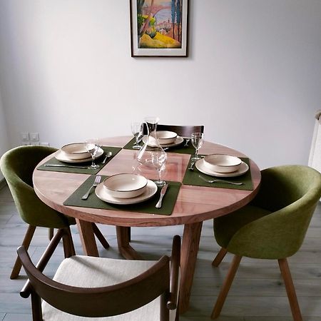 La Provence Vous Attend - 2Eme Etage 디뉴레뱅 외부 사진
